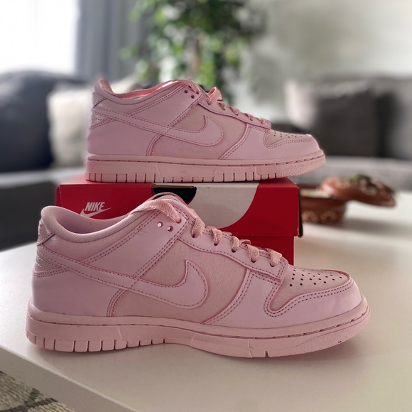 Nike Dunk Low SE (GS) Size US 4.5Y Prism Pink/Rose Prism - Picture 1 of 3